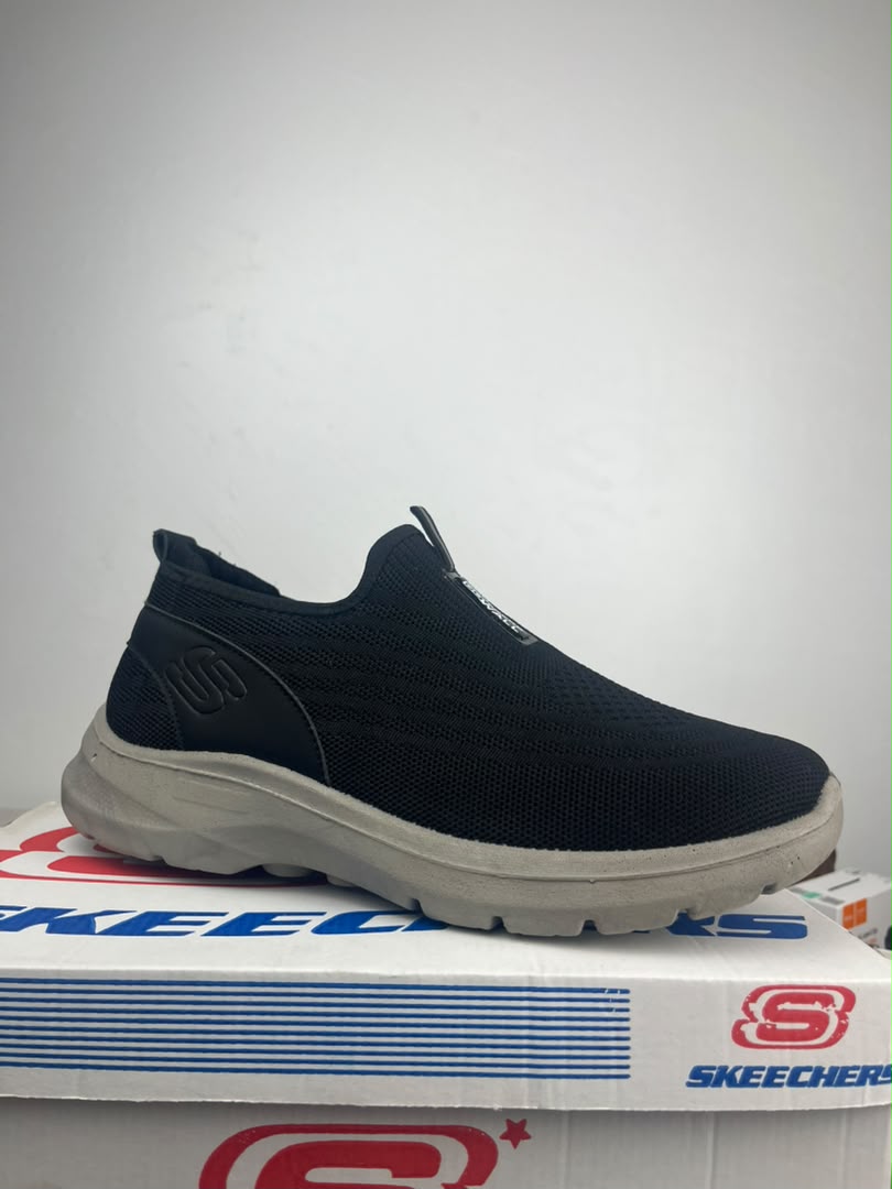 SKETCHERS Fit